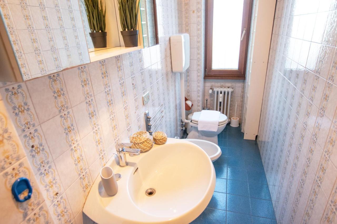 I Host Apartment - Sant'Agostino 7 Milano Ngoại thất bức ảnh